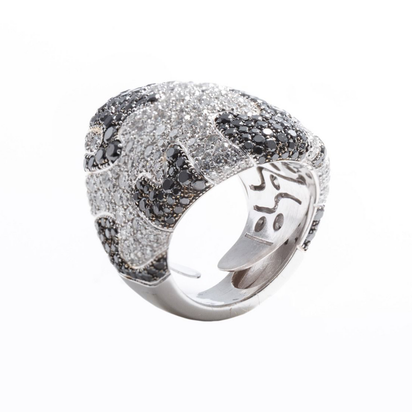 Inel aur alb 18K cu diamante negre de 3.00ct si diamante transparente de 4.02ct