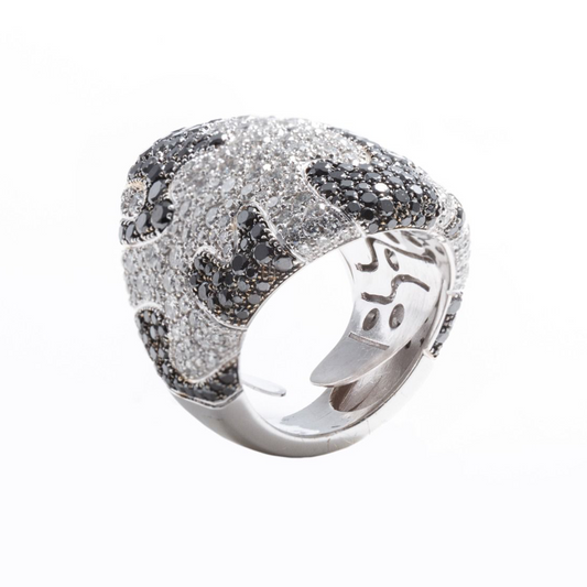 Inel aur alb 18K cu diamante negre de 3.00ct si diamante transparente de 4.02ct