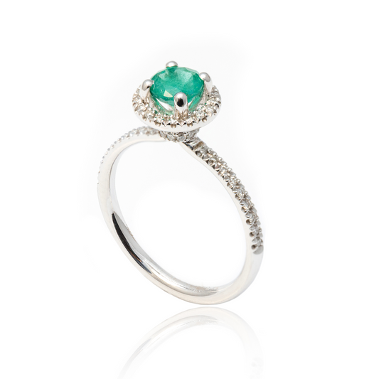 Inel aur alb 18k cu Smarald de 0.65 ct si diamante de 0.22ct