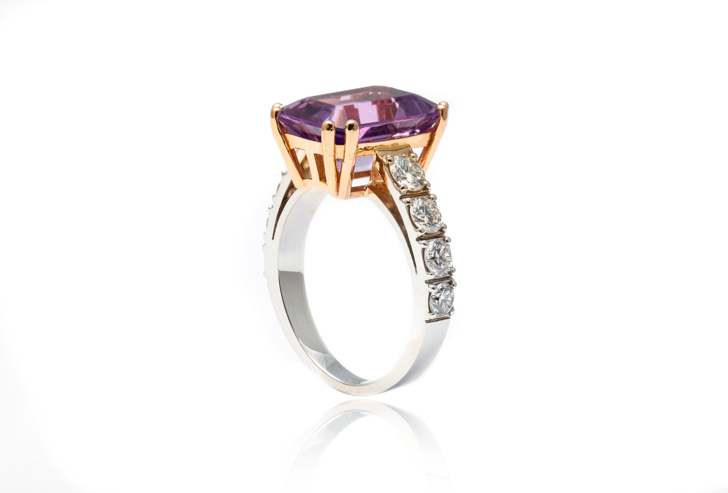 Inel aur alb si roz 18k cu Ametist 4.00ct si diamante de 1.30ct