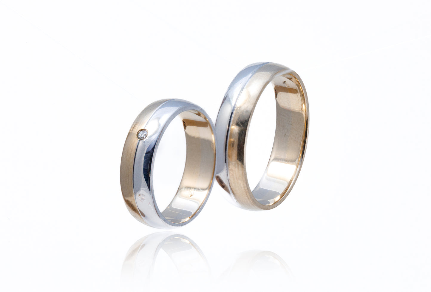 Verighete aur galben si alb 14k cu Diamant de 0.02CT