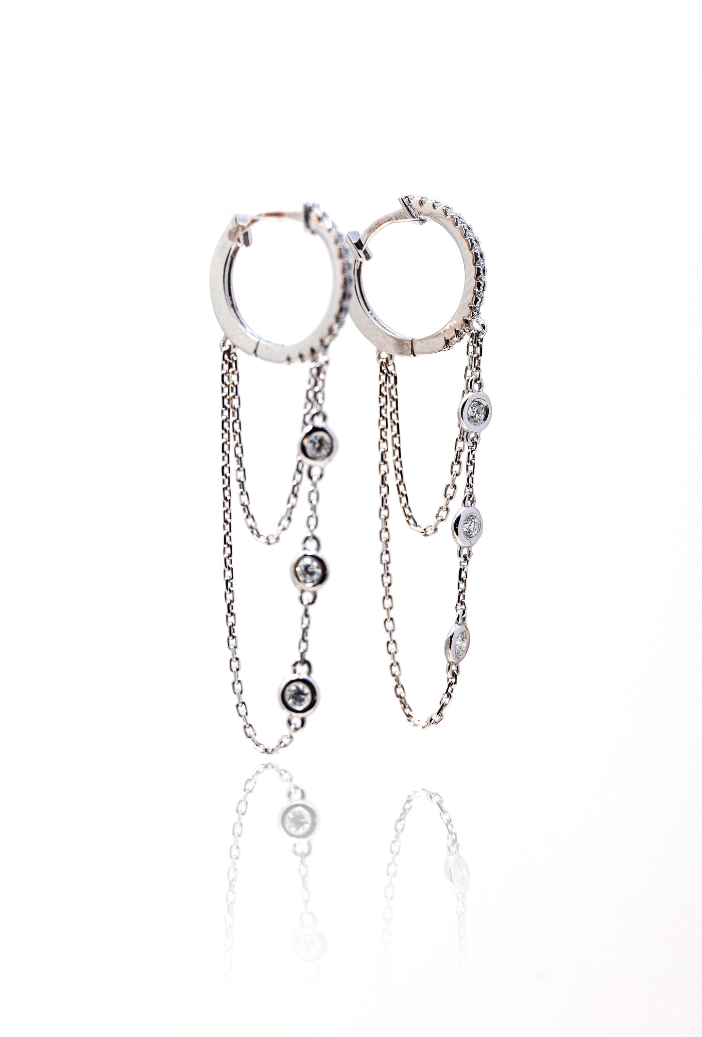 Cerecei aur alb 18k cu diamante de 0.24 ct