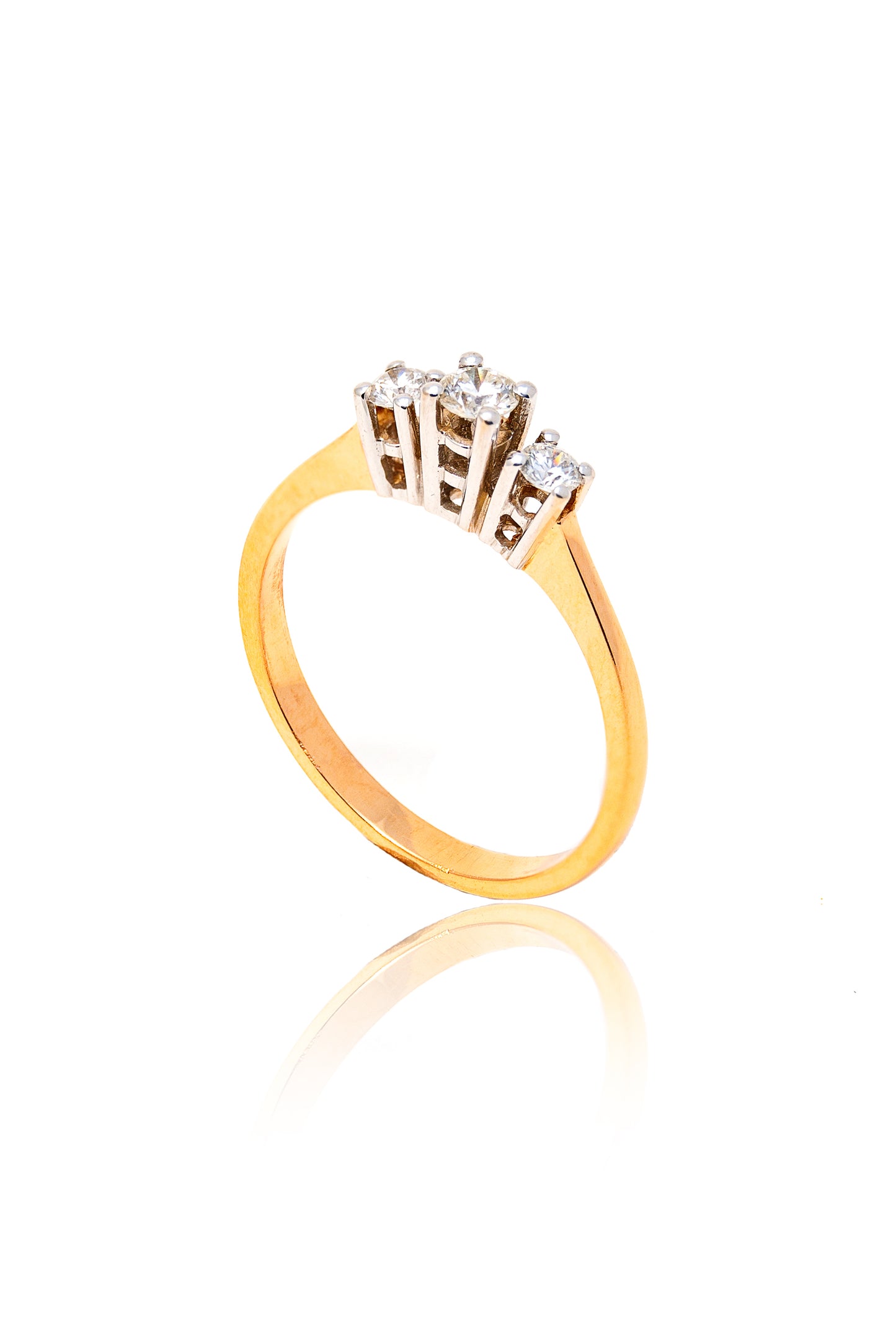 Inel aur roze si alb 18K cu diamante de 0.40 ct