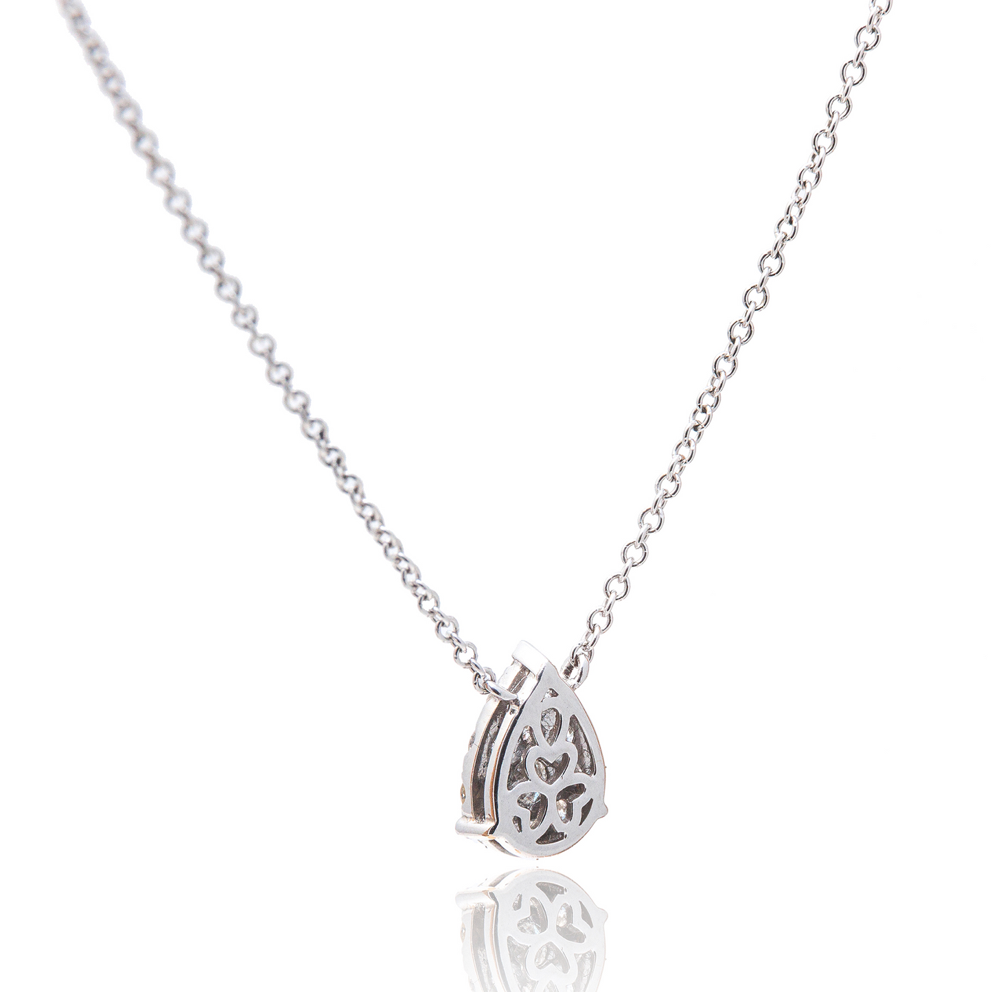 Colier aur alb 18K cu diamante de 0.39ct