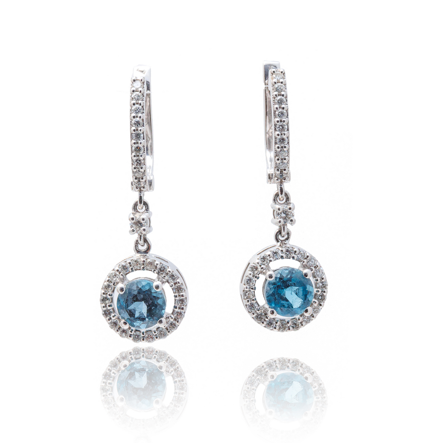 Cercei aur alb 18k cu Topaz London Blue de 1.0ct si diamante de 0.22ct